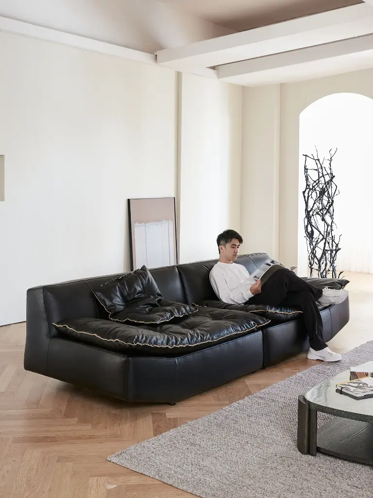 扁舟沙发 皮艺 2.6m 灰黑色 (13)、汉瓦茶几墨骊色 天然奢石款 小号.webp