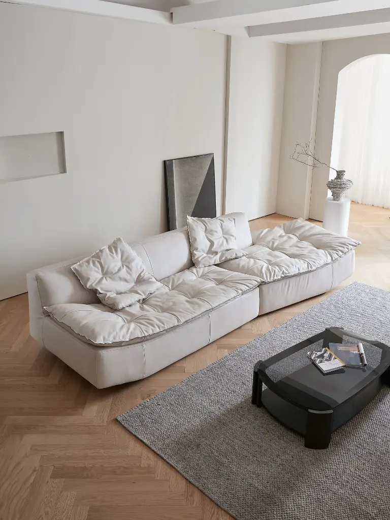 扁舟沙发 3.4m异形 真皮 馥芮白 (65)、汉瓦茶几墨骊色 玻璃款 小号.webp