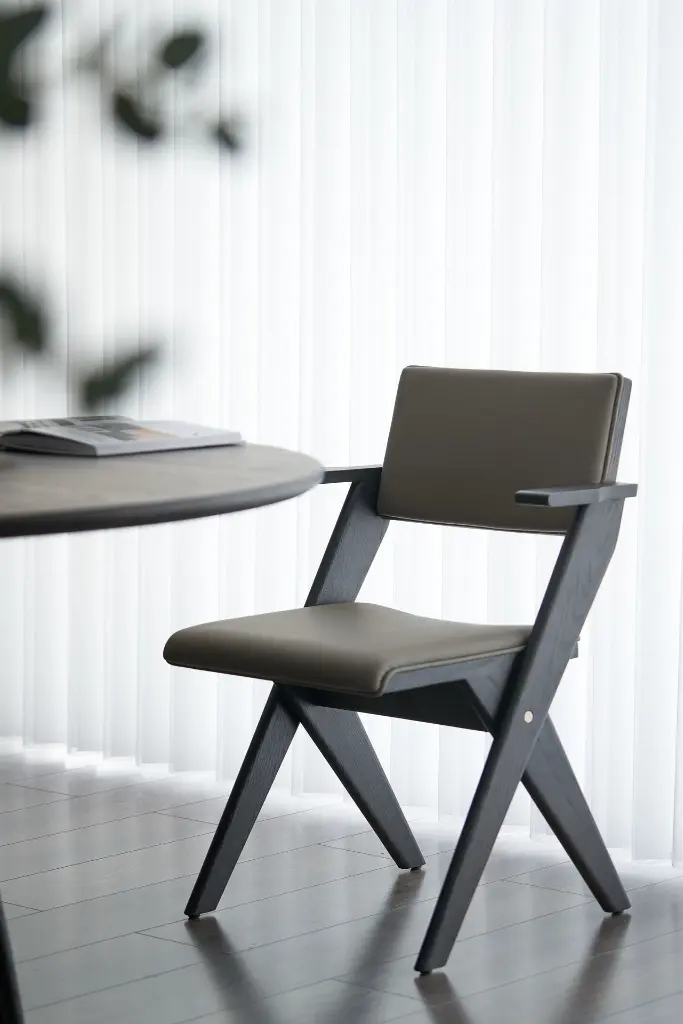 味知椅 墨骊色 皮革5 (小图).webp