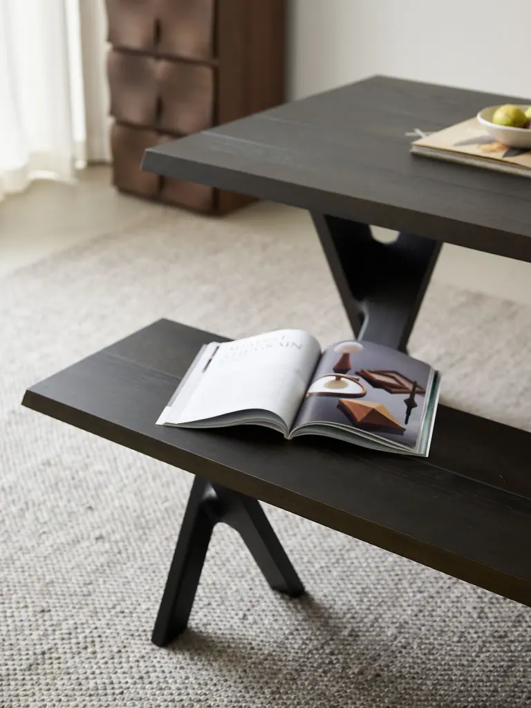 徐行长凳 1.6m 墨骊色 -腿部细节  (3).webp